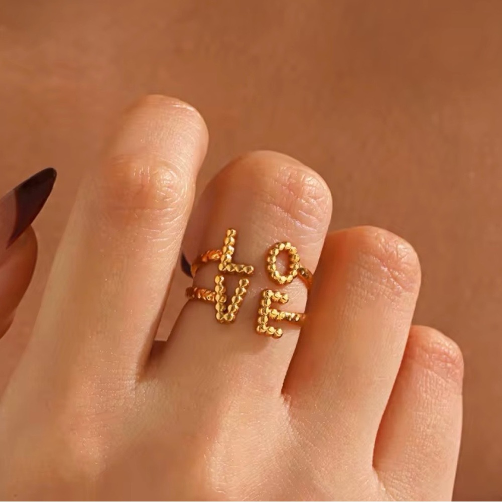 Elegant Gold Beaded Open Ring( Adjustable)
Waterproof 
Stainless Steel